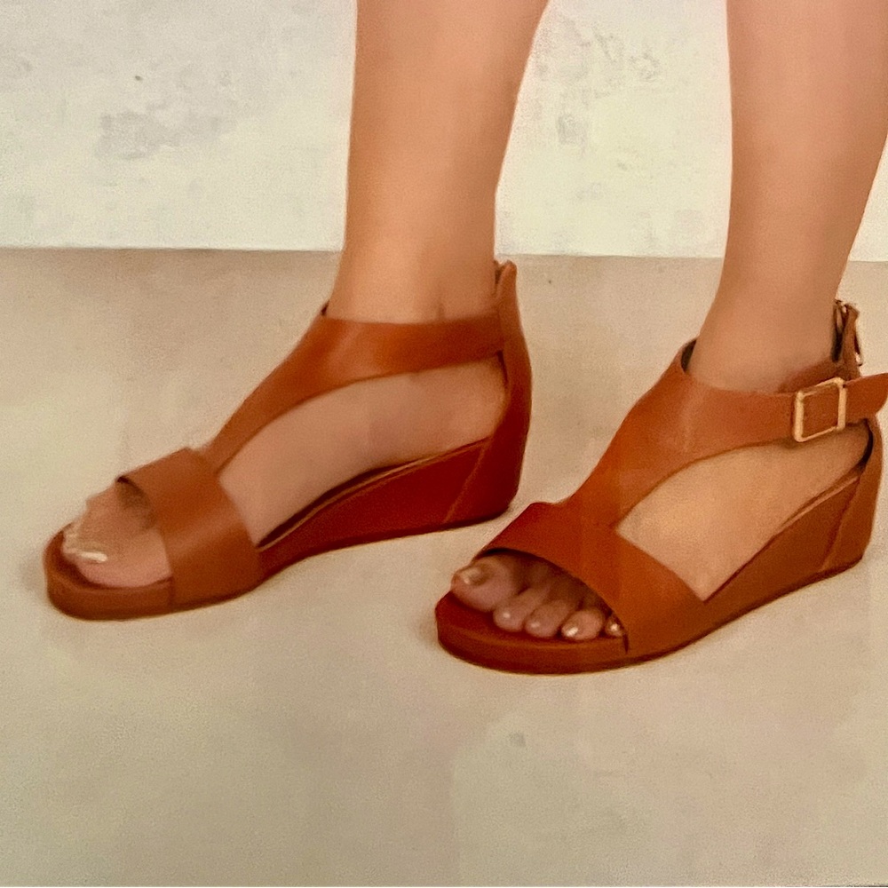 WEDGE HEEL Sz 8 shoes Serra adjustable ankle strap cushioned insole #700625